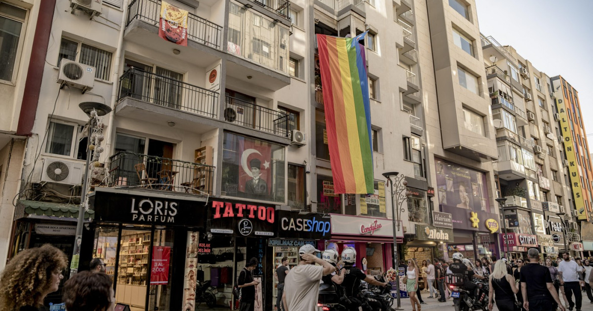 Turcia: 162 de persoane au fost arestate în urma unor raiduri care au vizat comunitatea LGBTQ+