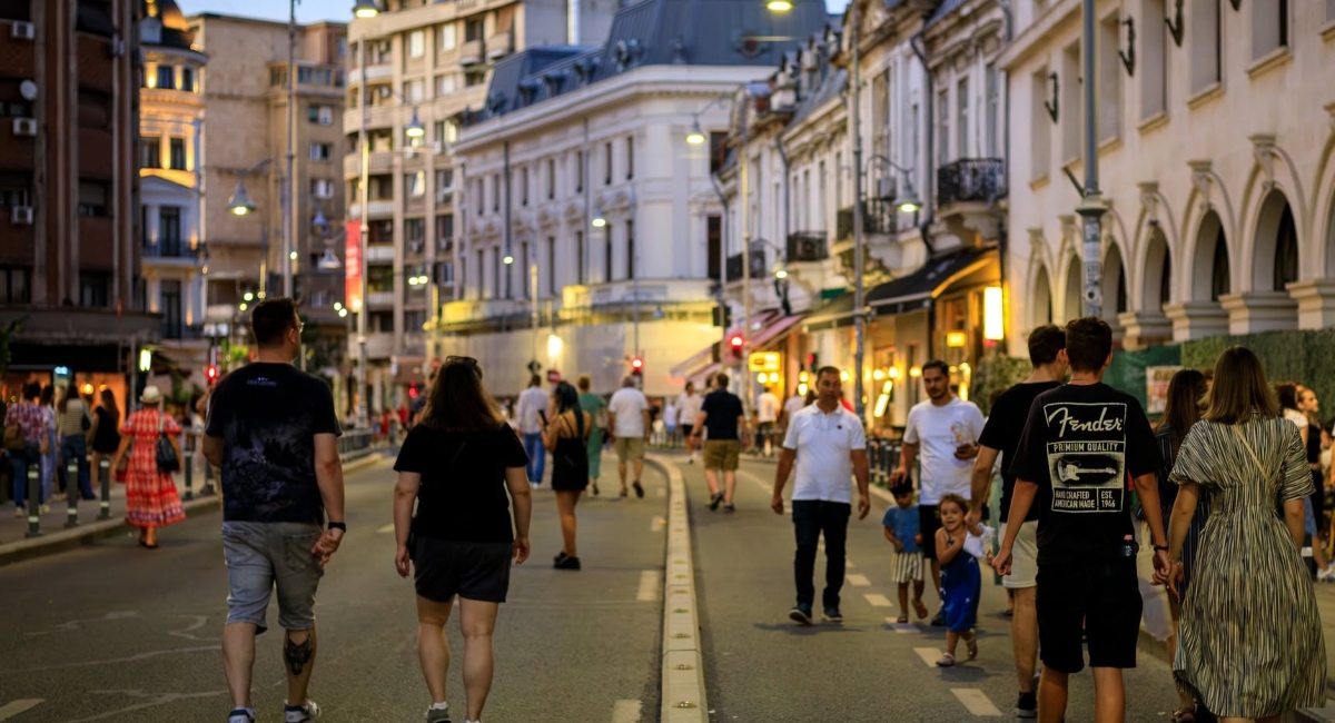 Bucureștiul devine pietonal în weekendul 26-27 septembrie prin evenimentul Străzi Deschise