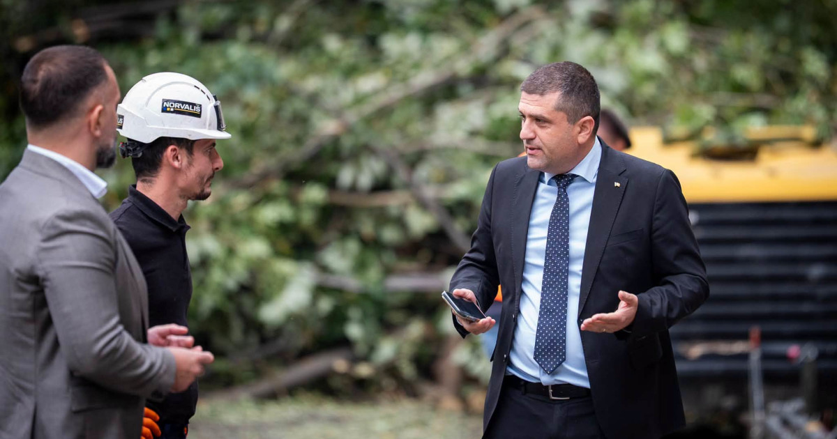 Radu Miruță a constatat blocaje haotice pe Valea Oltului: lucrările sunt organizate defectuos