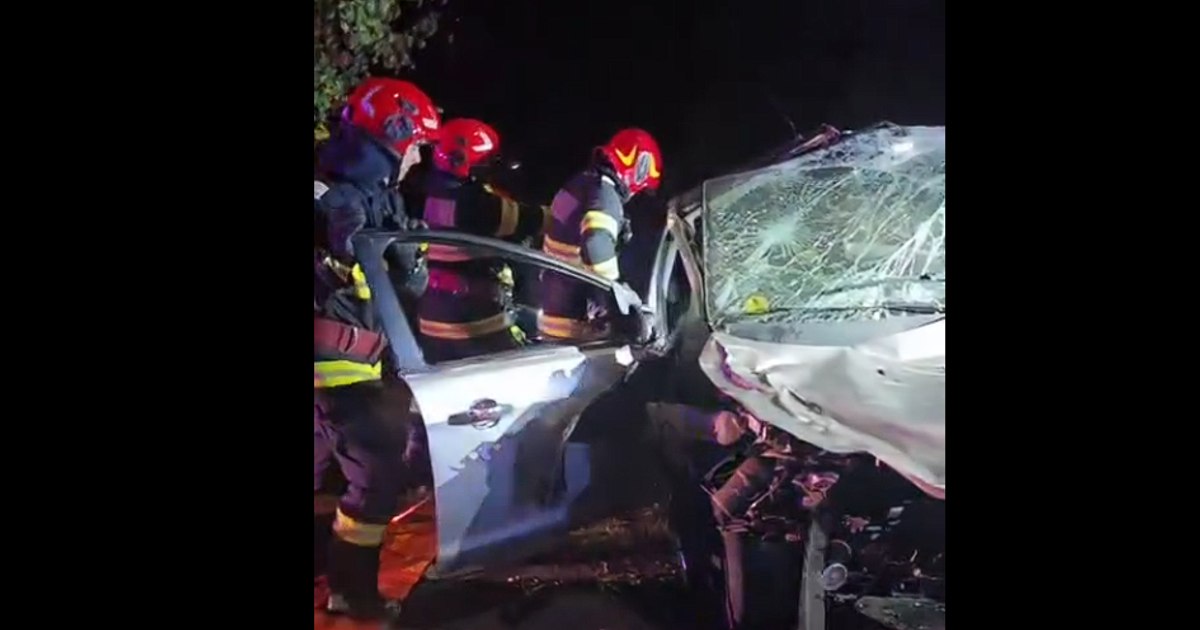 Tragedie în Petroșani: Doi tineri de 18 și 20 de ani au pierdut viața într-un accident rutier
