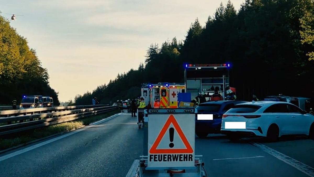 Tragedie în Germania: Autocar cu turiști din Filipine, în drum spre Oktoberfest, s-a răsturnat pe autostradă