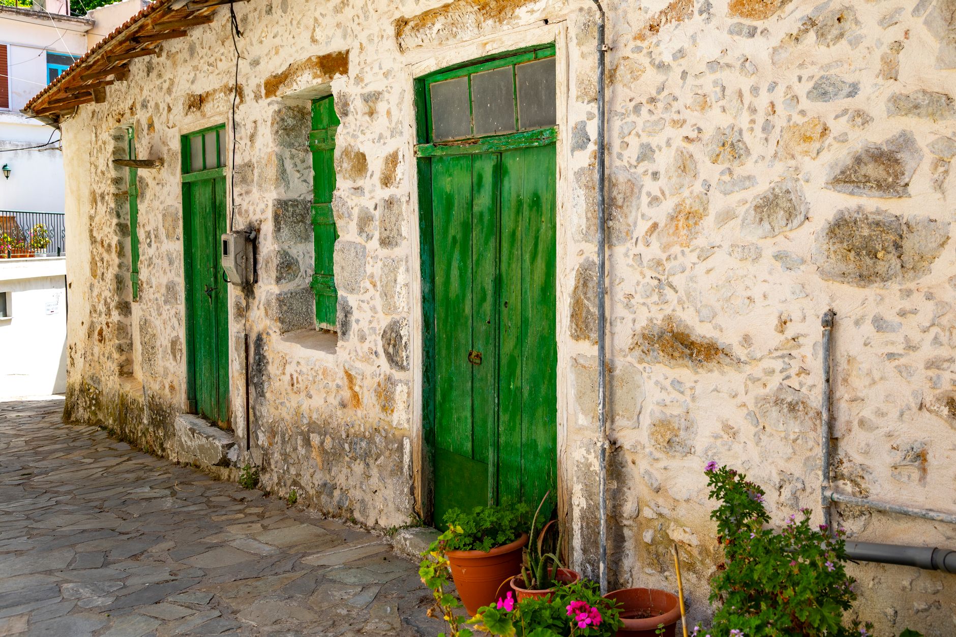 Cazare gratuită în Santorini pentru voluntari: 24 de ore de muncă pe săptămână în schimbul locuinței
