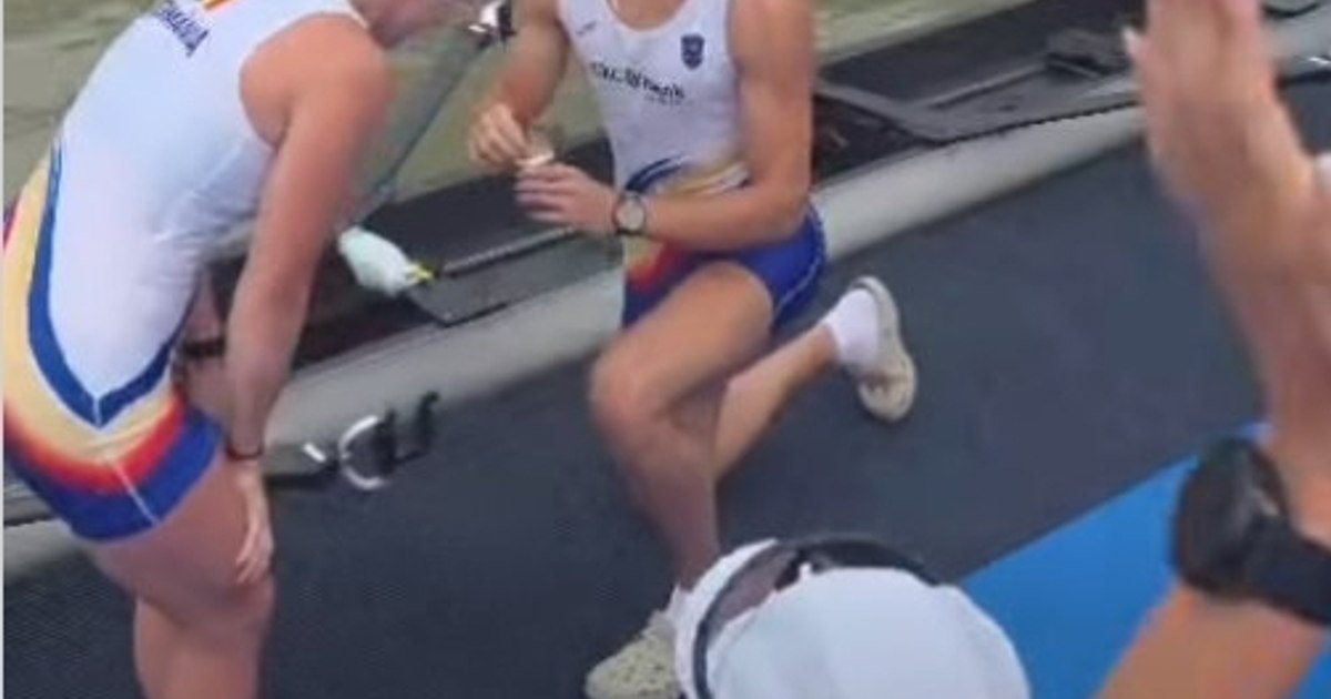 Moment emoționant în China: Canotorul Claudiu Neamțu a cerut-o în căsătorie pe Cristina Drugă