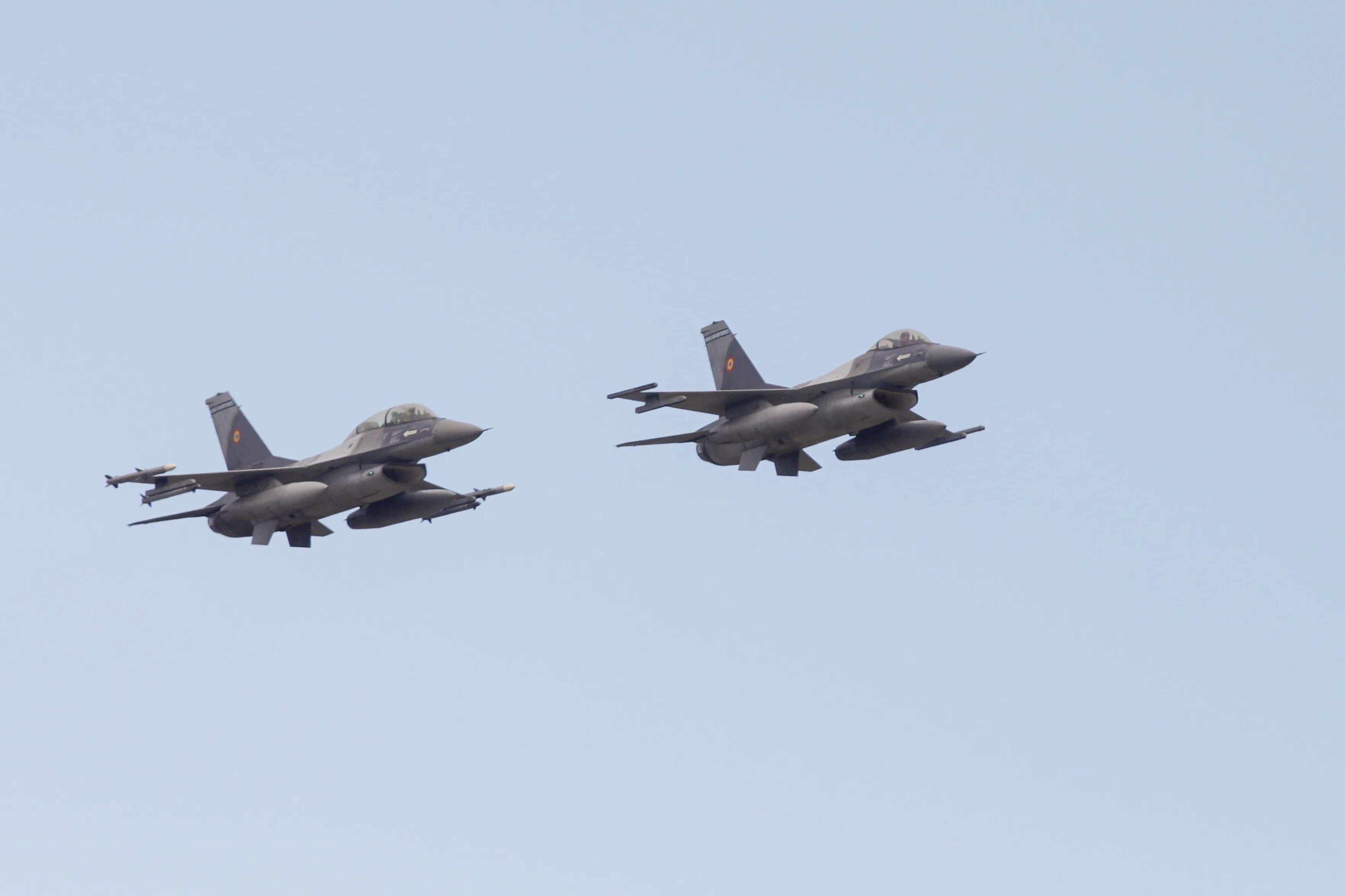 Alertă aeriană în Tulcea după detectarea unei ținte la granița cu Ucraina. Au decolat avioane F-16