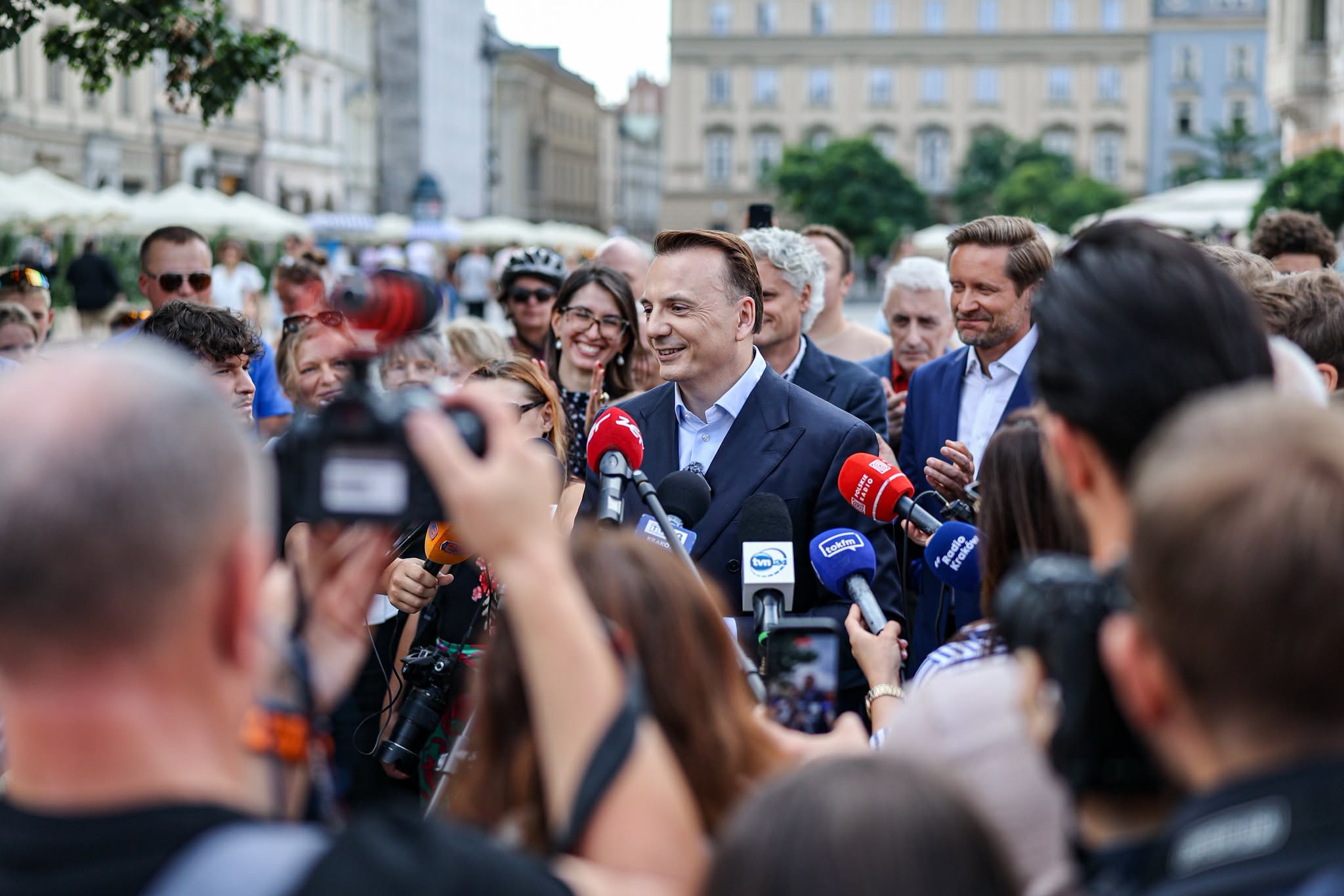 Surpriză în Polonia: Independentul Łukasz Gibała câștigă primul tur la Primăria Cracoviei