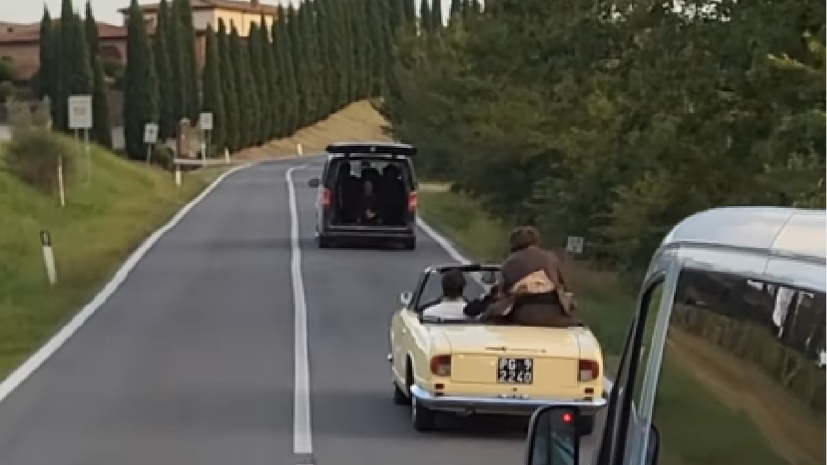 Moment amuzant în Italia: Șoferul unui TIR s-a supărat pe Damiano David din Maneskin