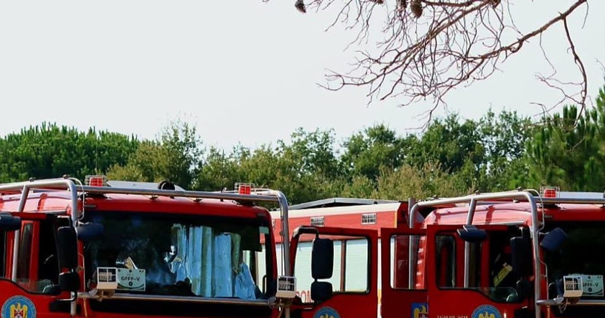 Un avion de mici dimensiuni a luat foc după o aterizare de urgență la Iași