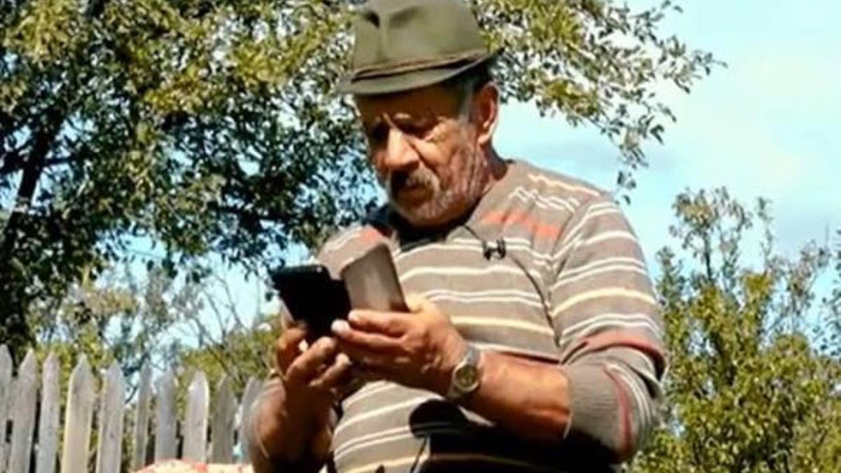 Povestea lui nea Ion, singurul locuitor al satului Merdeala: „Aici nu mă plictisesc niciodată”