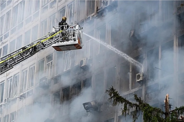 Atacuri asupra capitalei Ucrainei: un mort și 24 de răniți, inclusiv trei copii