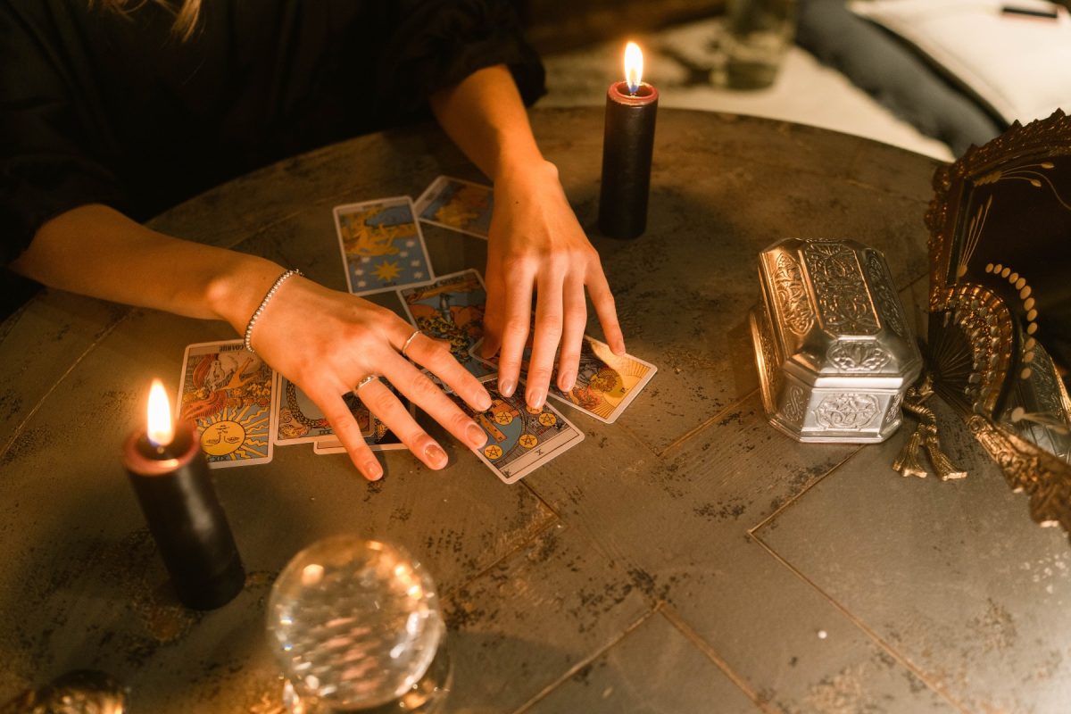 O studentă japoneză a vizitat Buzău pentru a cerceta ritualurile și superstițiile locale