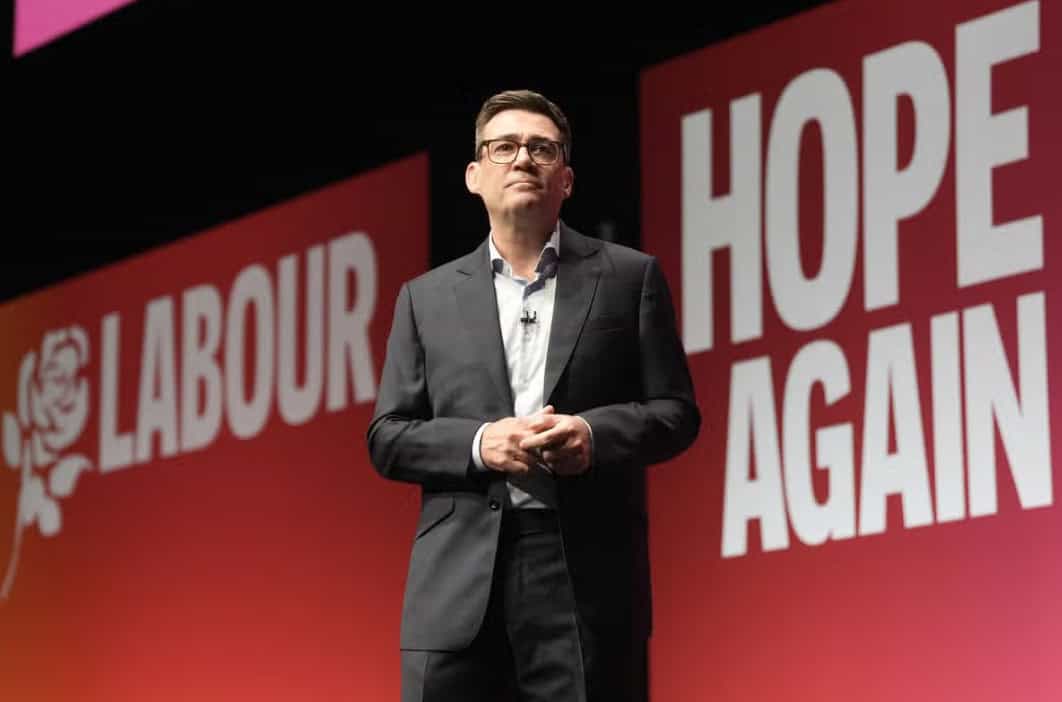 Andy Burnham anunță o reformă majoră de 10 ani: naționalizări și o nouă relație cu Uniunea Europeană