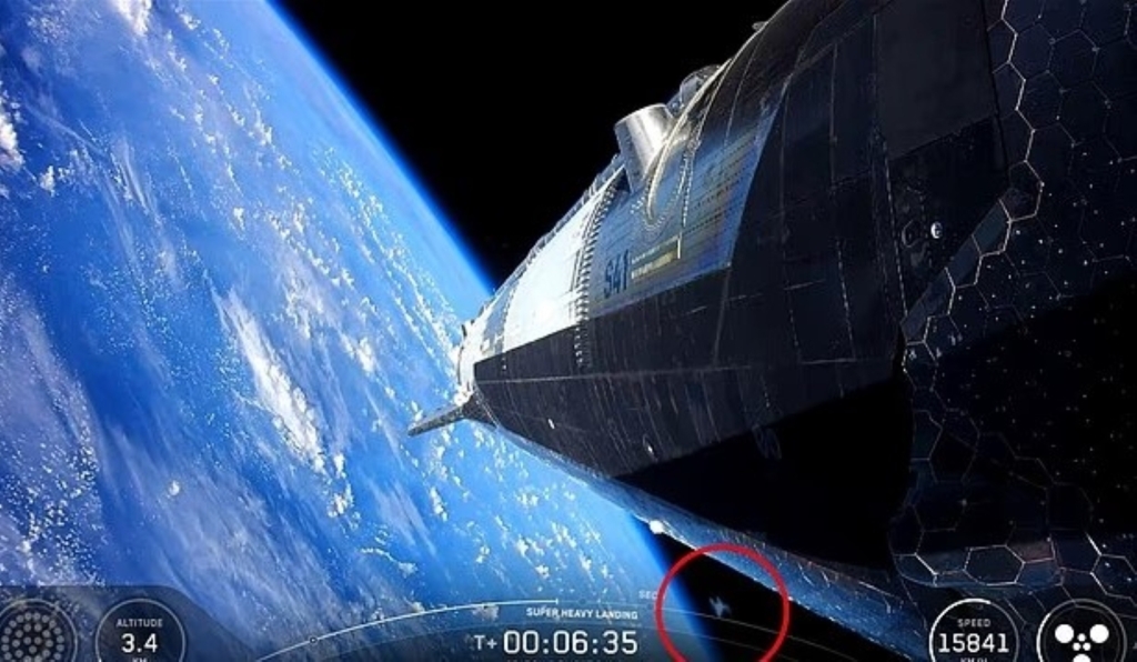 Mister misterios OZN surprins în transmisiunea live a lansării navei Starship de către SpaceX