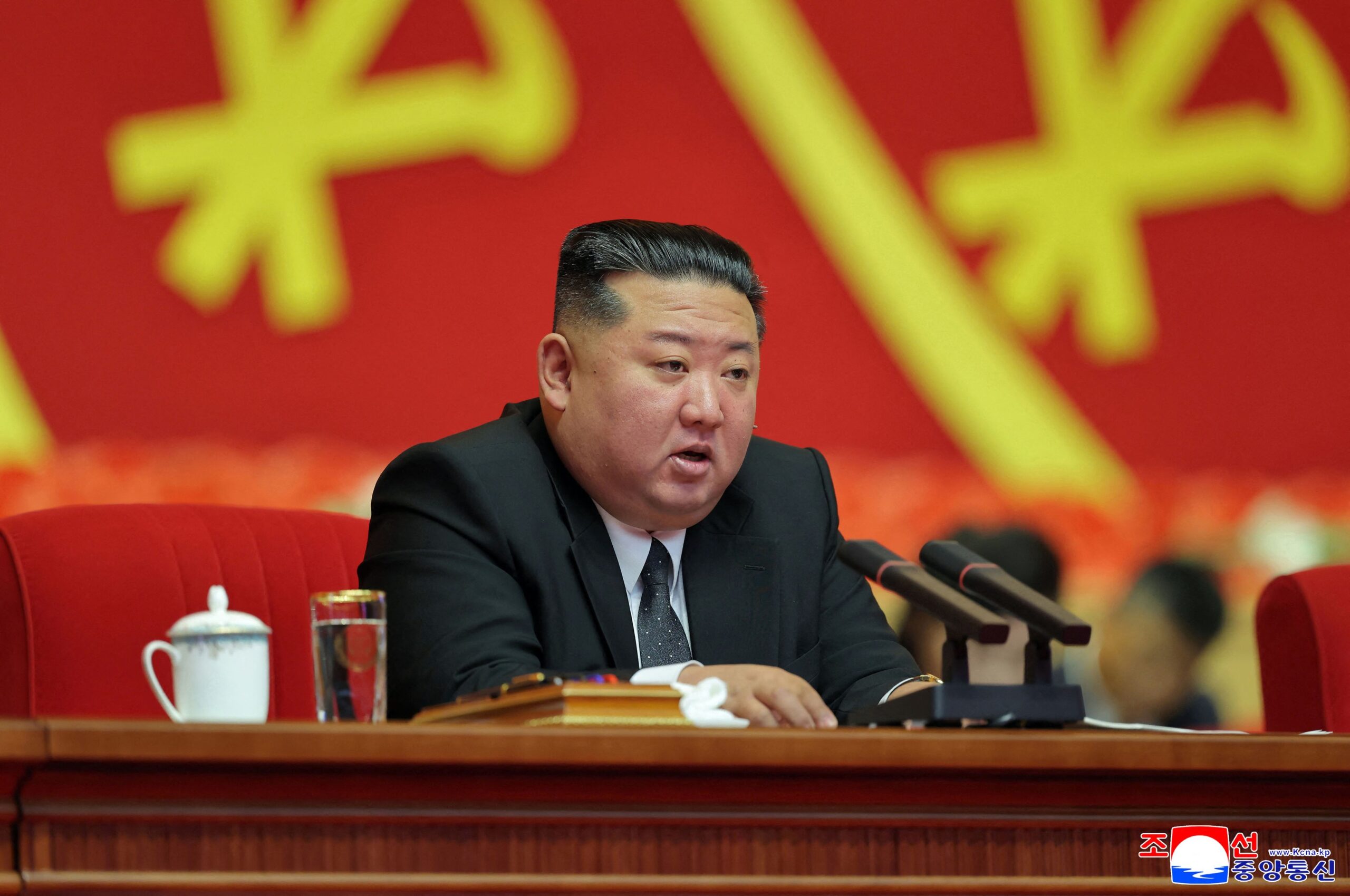 Kim Jong Un este considerat extrem de obez, cu o greutate de peste 140 de kilograme
