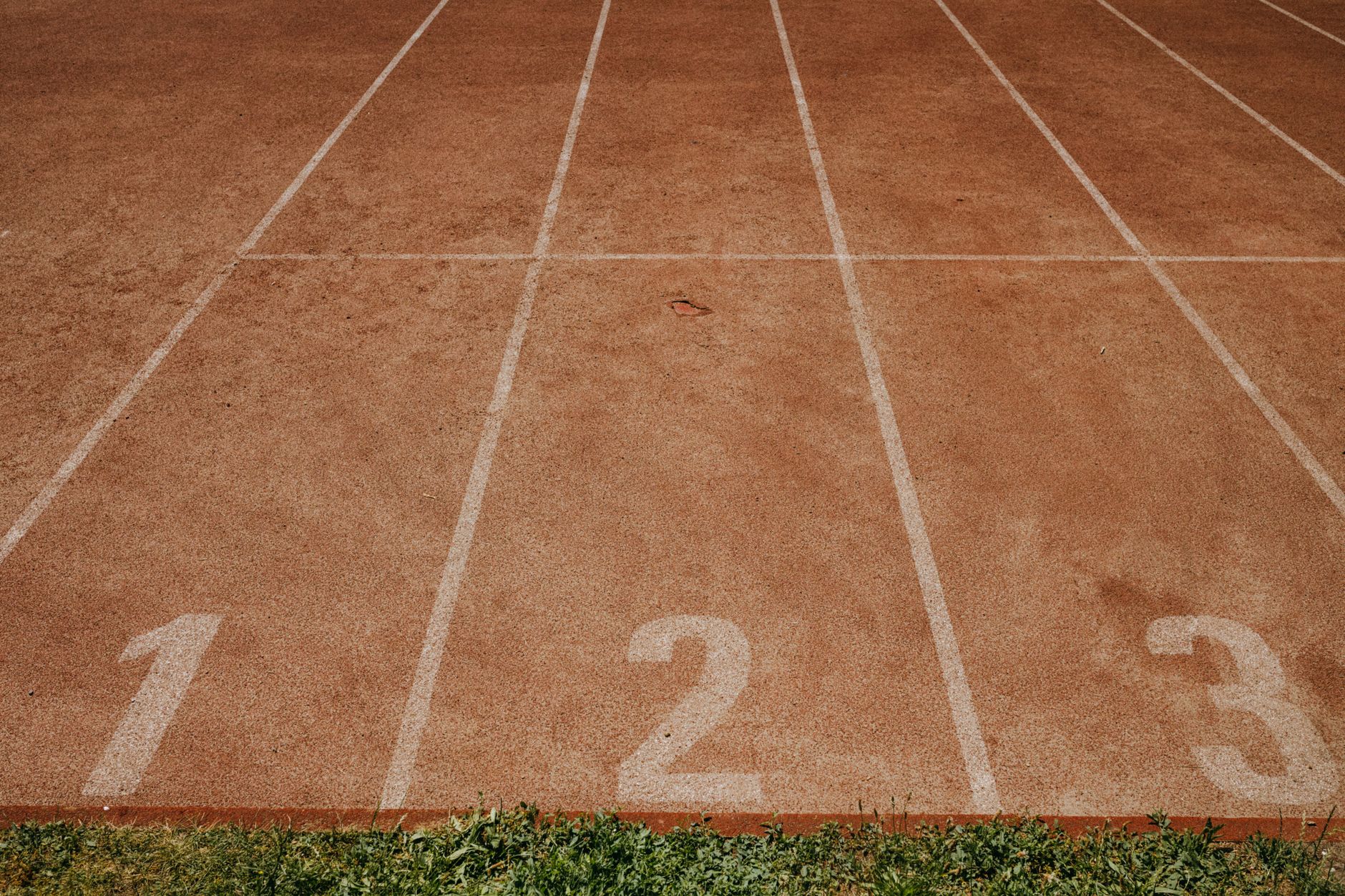 Noul stadion din Târgoviște poate deveni centru pentru competiții internaționale de atletism