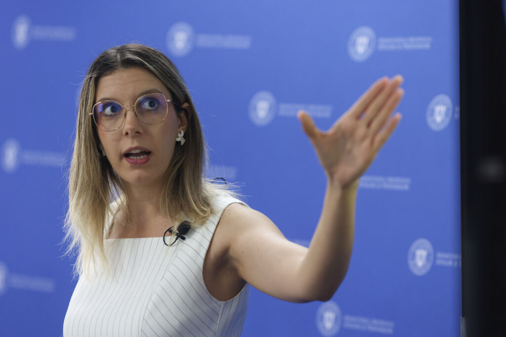 Incendiul din Parcul Național Domogled-Valea Cernei: Ministra Mediului cere mai multe elicoptere