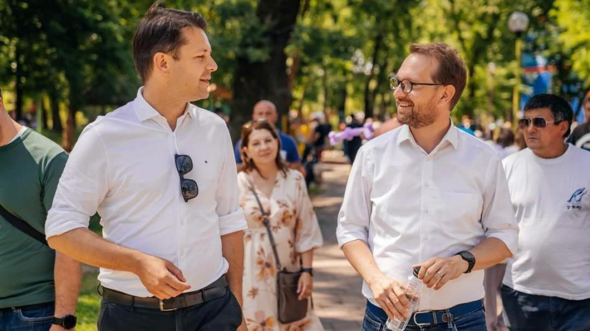 Viceprimarul Timișoarei, Ruben Lațcău, s-a implicat într-un accident rutier cu un tramvai