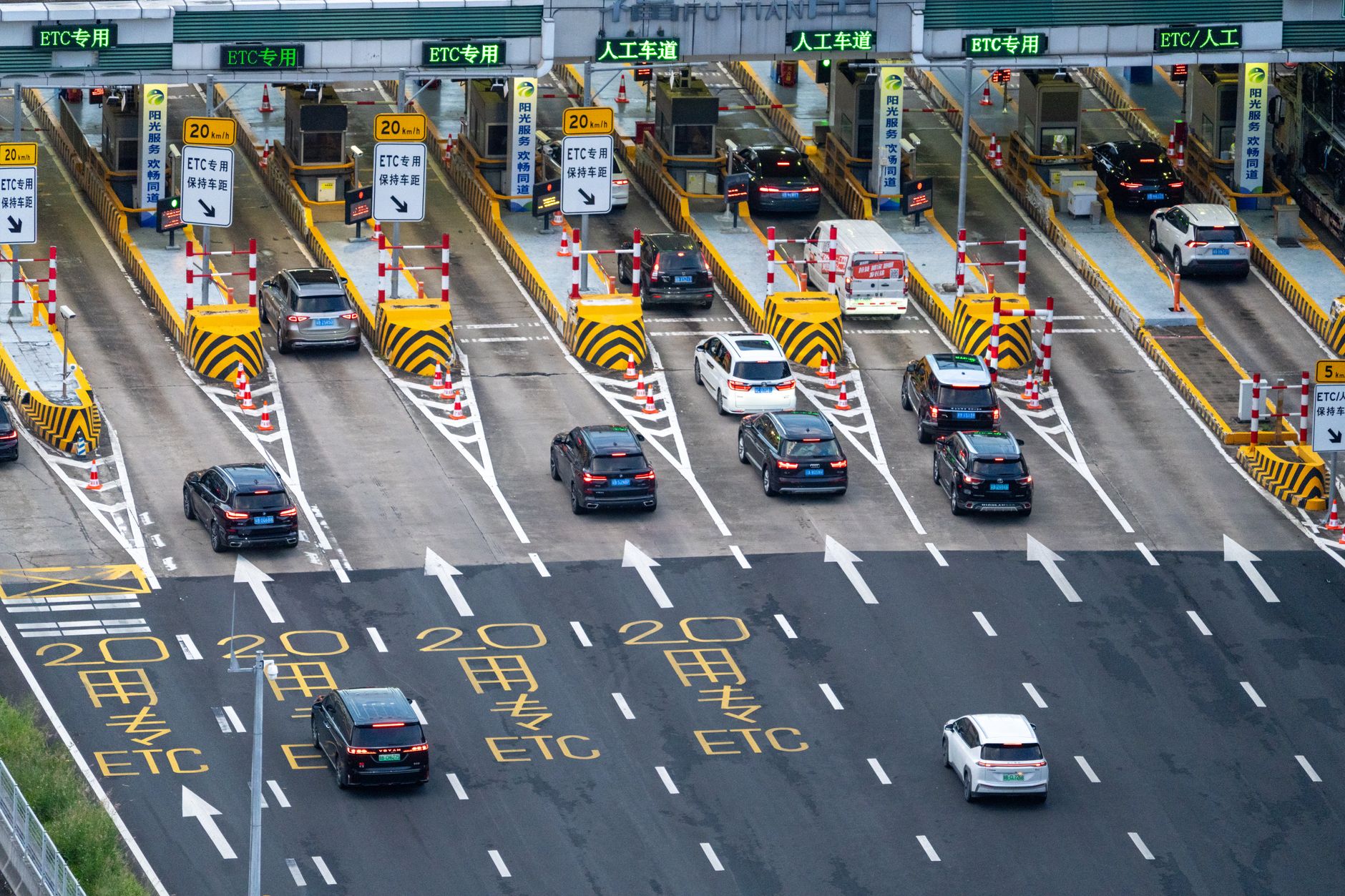 Atenție la plata rovinietei și TollRo: Viramentele directe în contul CNAIR nu sunt valabile