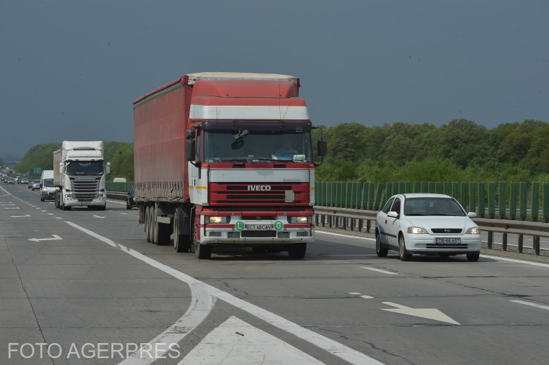 Situația traficului pe 1 octombrie: aglomerații pe DN1 și lucrări pe autostrada A2
