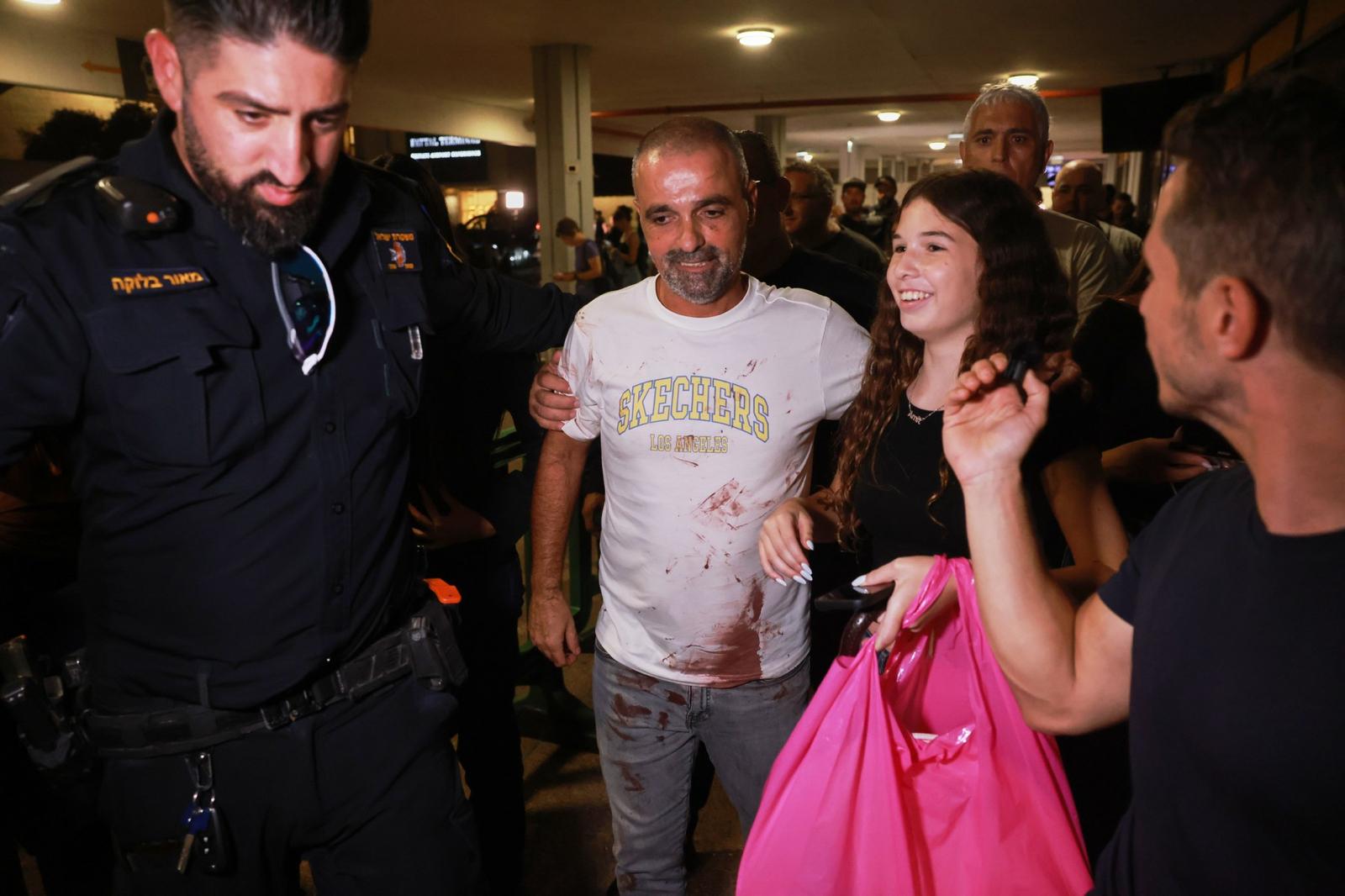 Un instalator a salvat 174 de persoane după un atac violent la bordul unui avion Flydubai