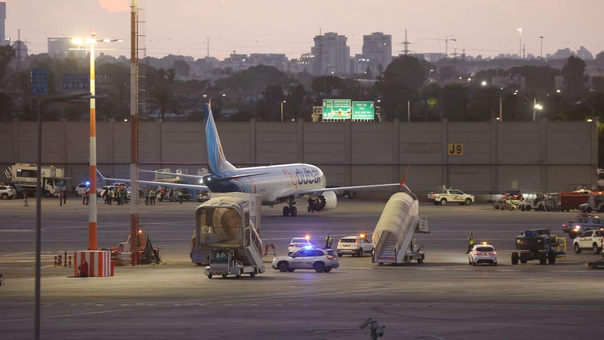 Aeronava FlyDubai a suferit avarii grave în timpul unei coborâri de urgență în Arabia Saudită