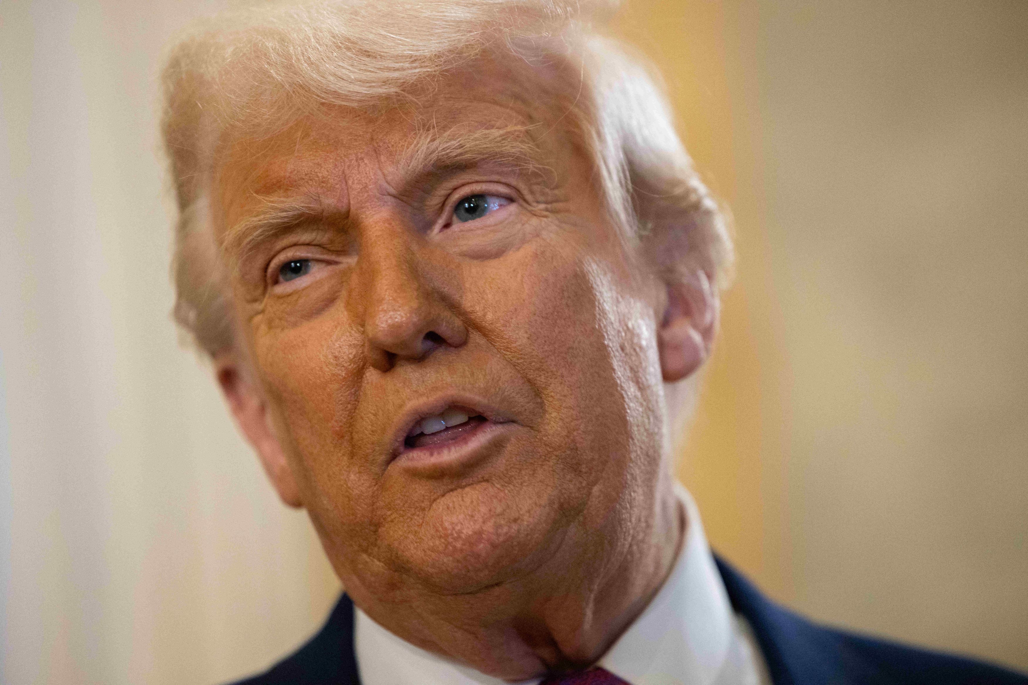 Curtea Supremă a SUA blochează planul lui Trump privind votul prin corespondență