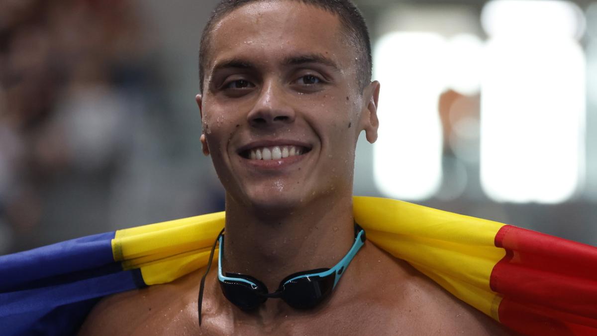 David Popovici împlinește 22 de ani. Succesul sportiv și criticile la adresa statului
