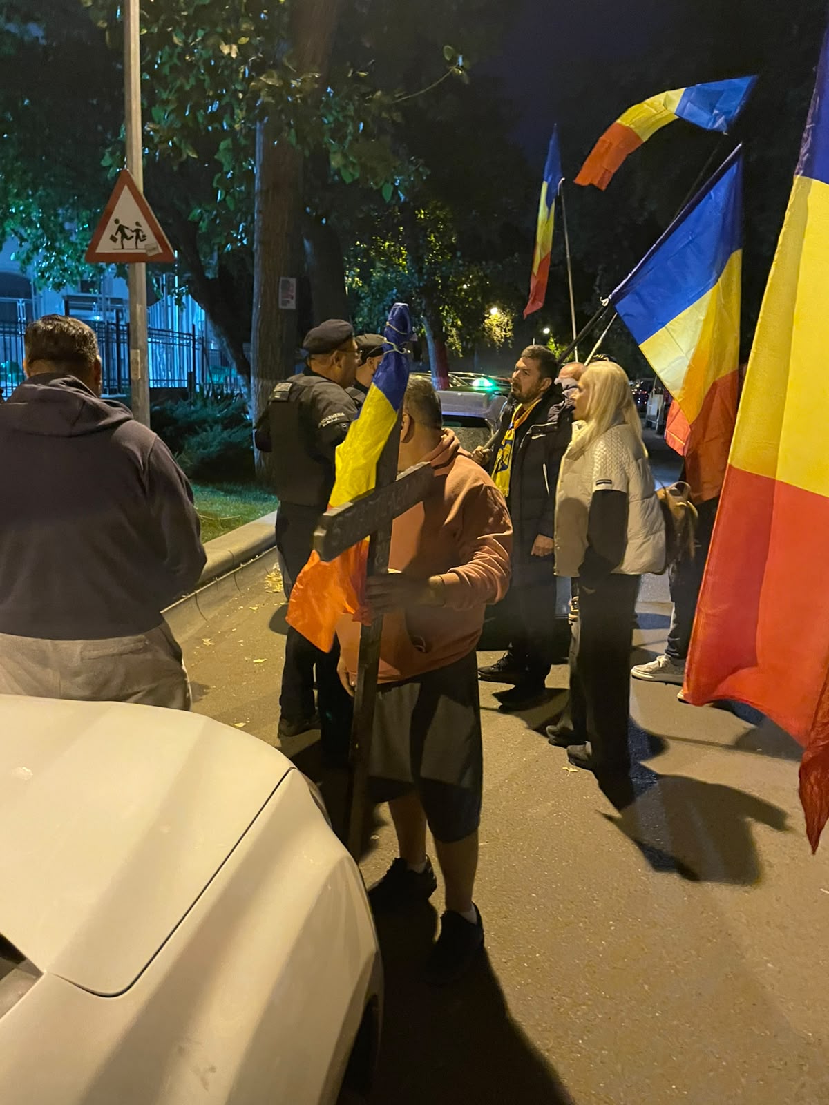 Jandarmeria a aplicat amenzi de aproape jumătate de milion de lei susținătorilor lui Călin Georgescu