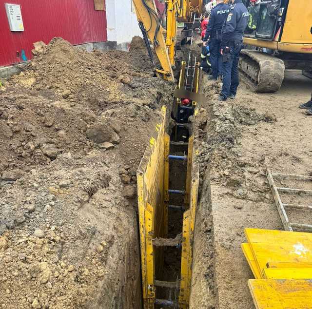 Accident grav la canalizare în Bistrița-Năsăud: Un bărbat a fost salvat după patru ore de intervenție