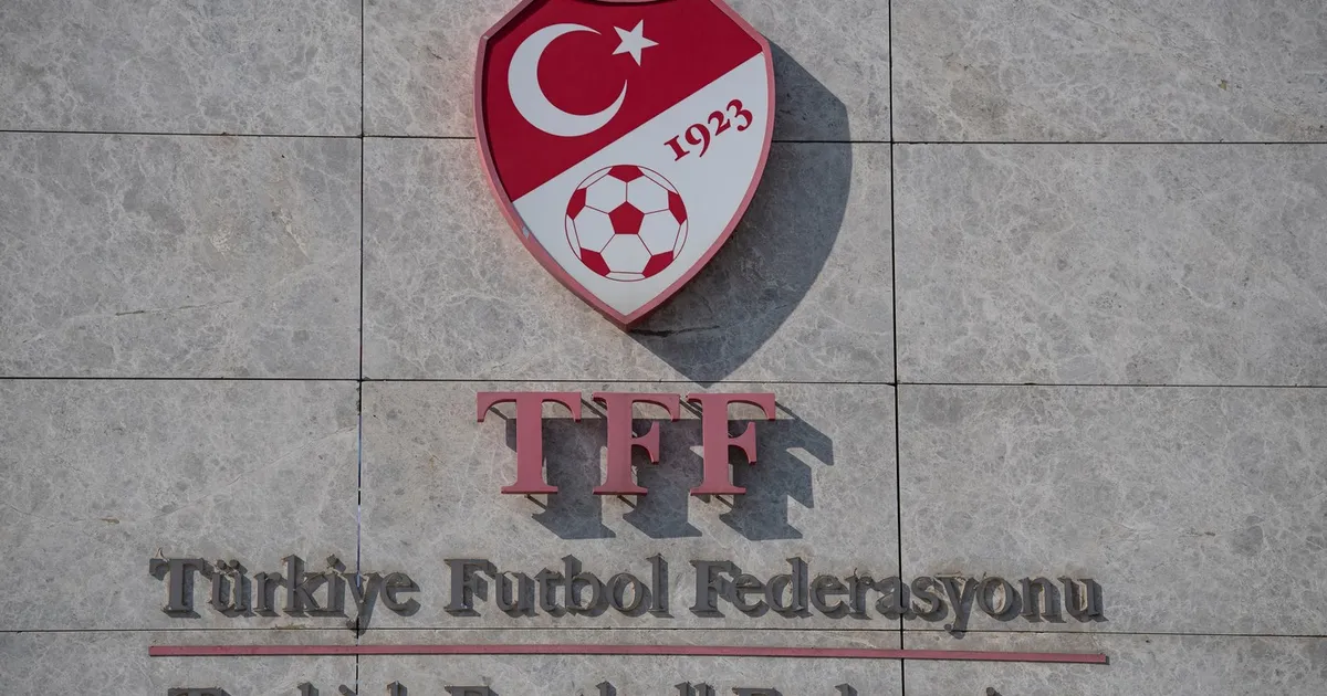 Scandal în fotbalul turc: Președintele Comisiei de arbitri a fost plasat în arest preventiv