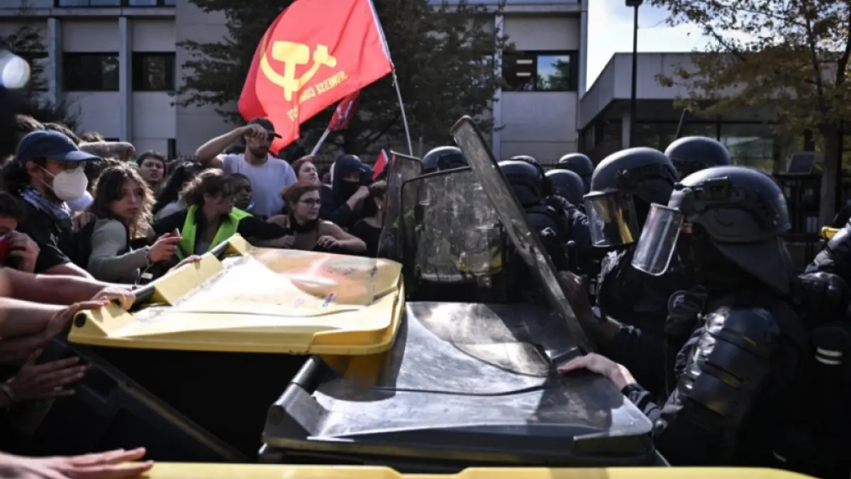Revoltă masivă în liceele din Franța: peste 1000 de instituții afectate de proteste și violențe