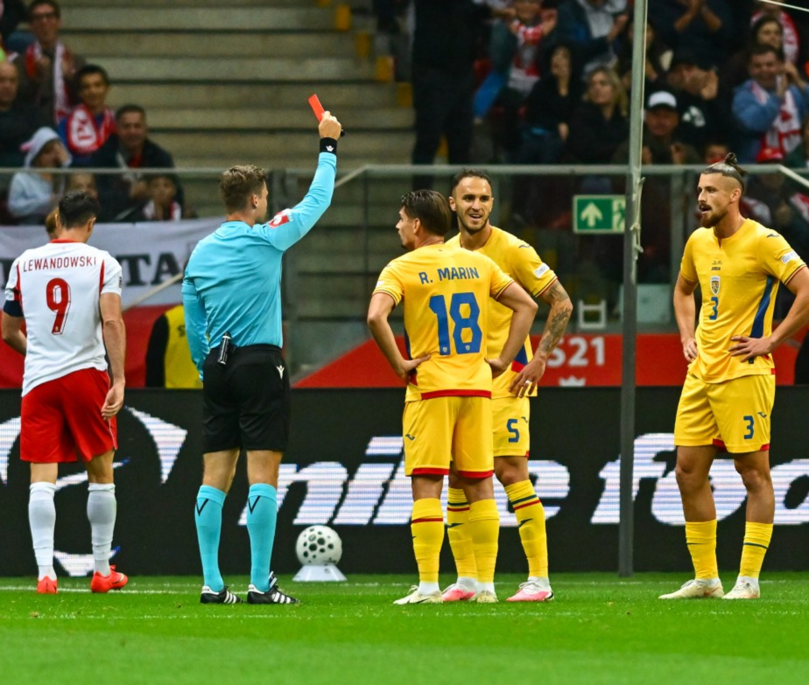 UEFA a decis absența arbitrului Urs Schnyder după partida controversată Polonia – România