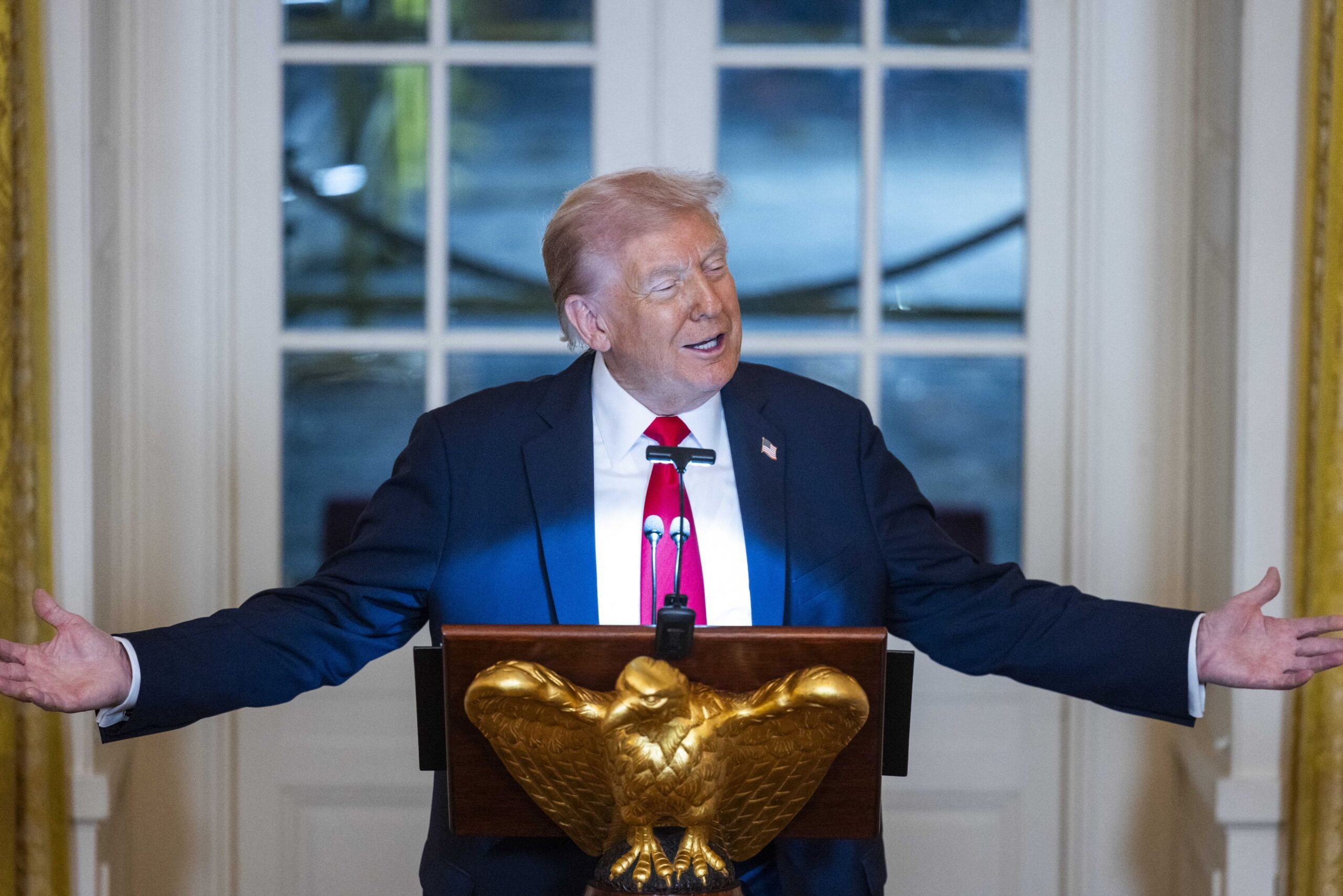 Donald Trump promite un „dividend” de 5.000 de dolari pentru cetățenii americani dacă republicanii câștigă alegerile