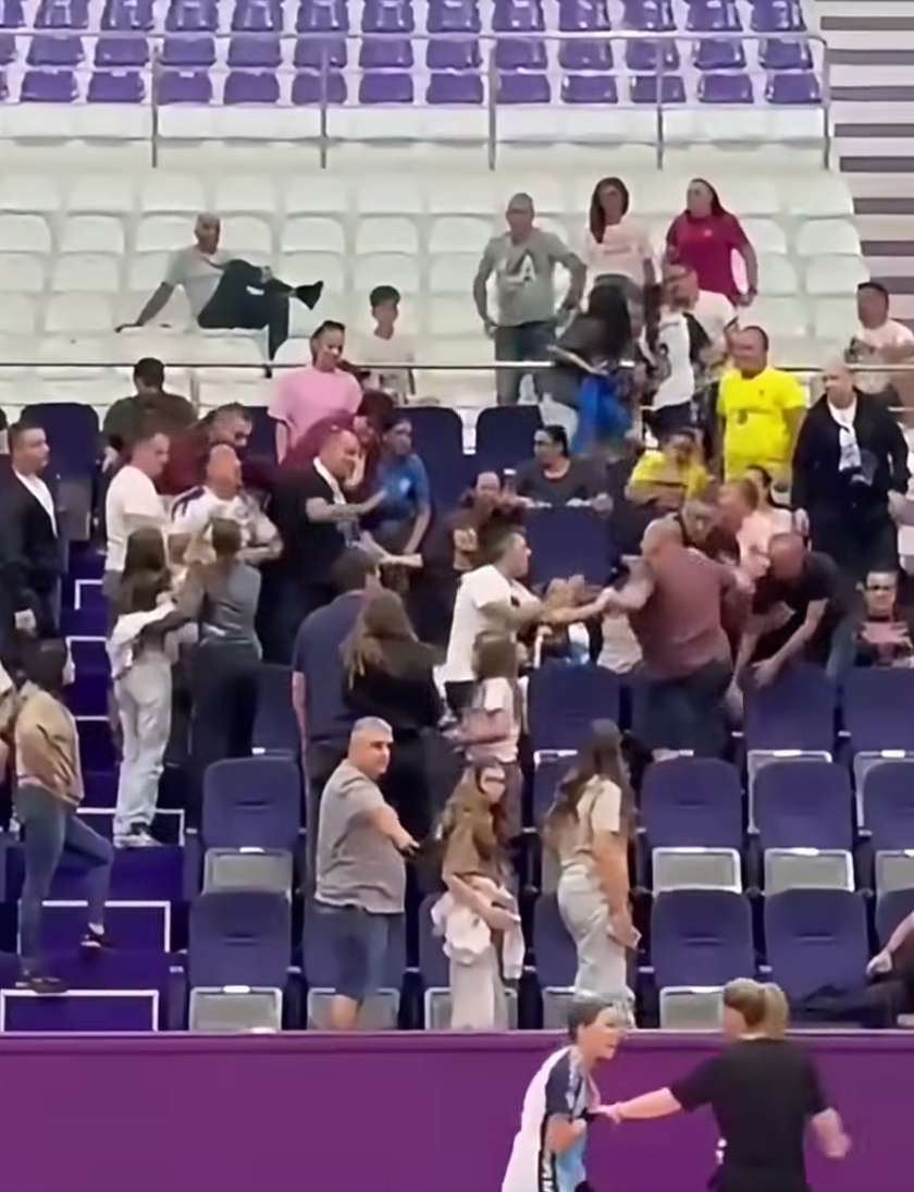 Conflict violent între părinți în tribunele unui meci de handbal de junioare de la Timișoara