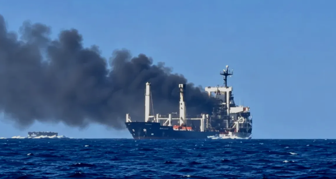 Tragedie în Marea Neagră: O navă comercială a fost lovită de o dronă lângă o platformă românească