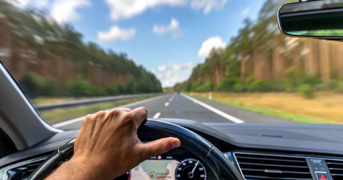 Explicația pentru care viteza de 135 km/h pe autostradă nu atrage întotdeauna o amendă