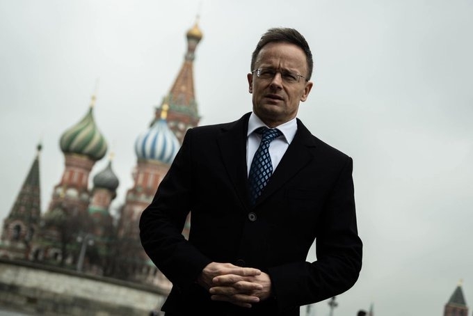 Fostul ministru de Externe al Ungariei, Peter Szijjarto, este reclamat penal pentru utilizarea zborurilor private