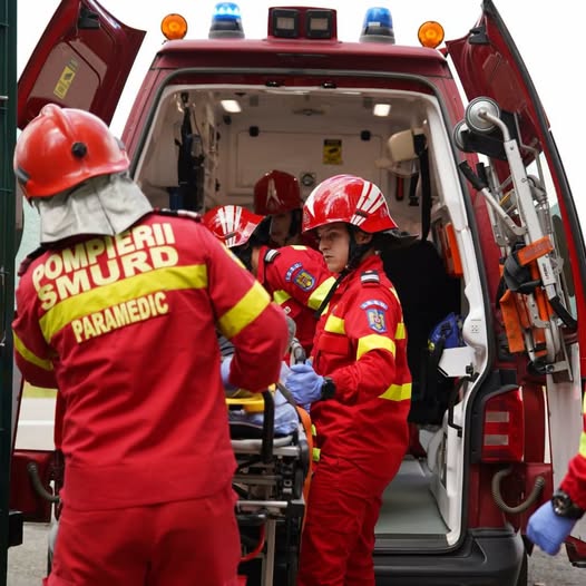 Zeci de copii de la Căiuți au ajuns la spital după o posibilă toxiinfecție alimentară. Planul Roșu activat