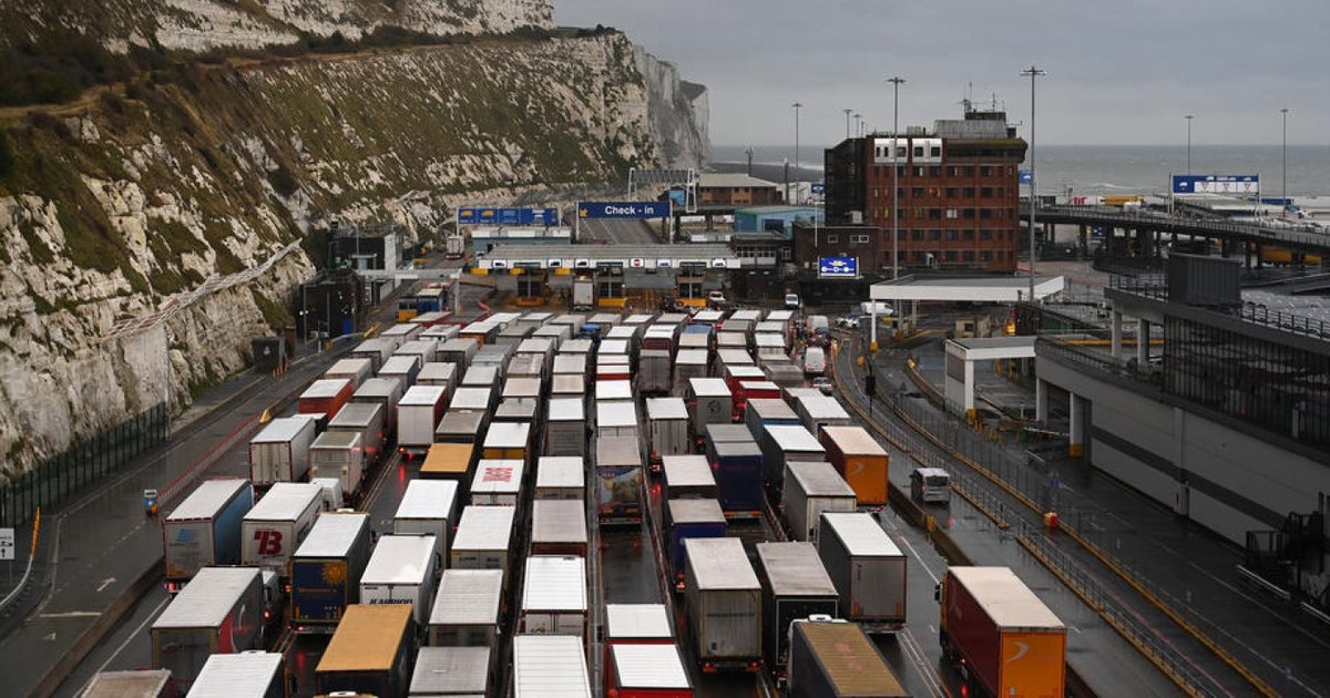 Haos la lansarea noului sistem de taxare TollRo: transportatorii cer amânarea sancțiunilor
