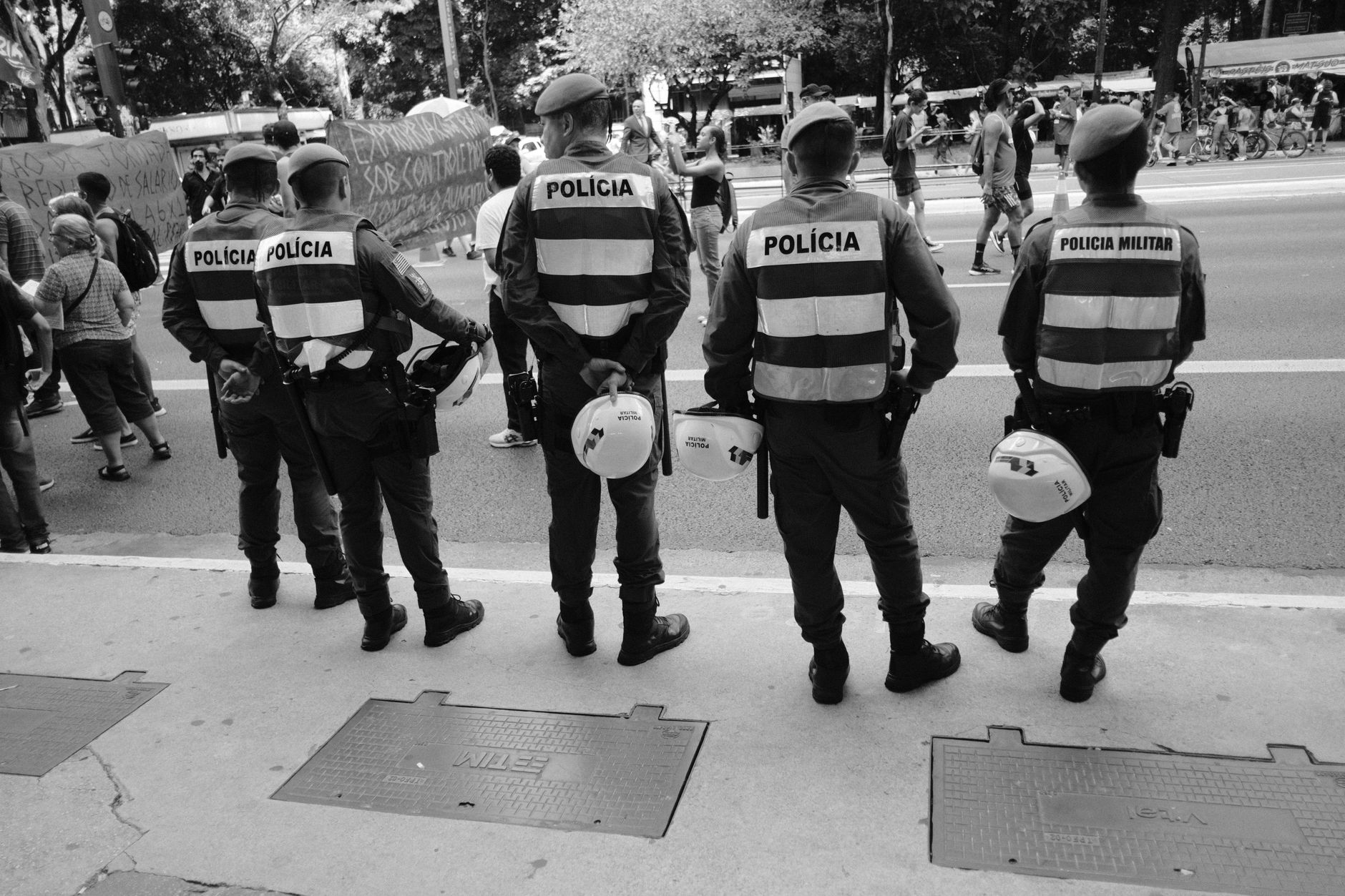 Dispută europeană după violențele din Franța: Acuzații de folosire excesivă a forței împotriva elevilor