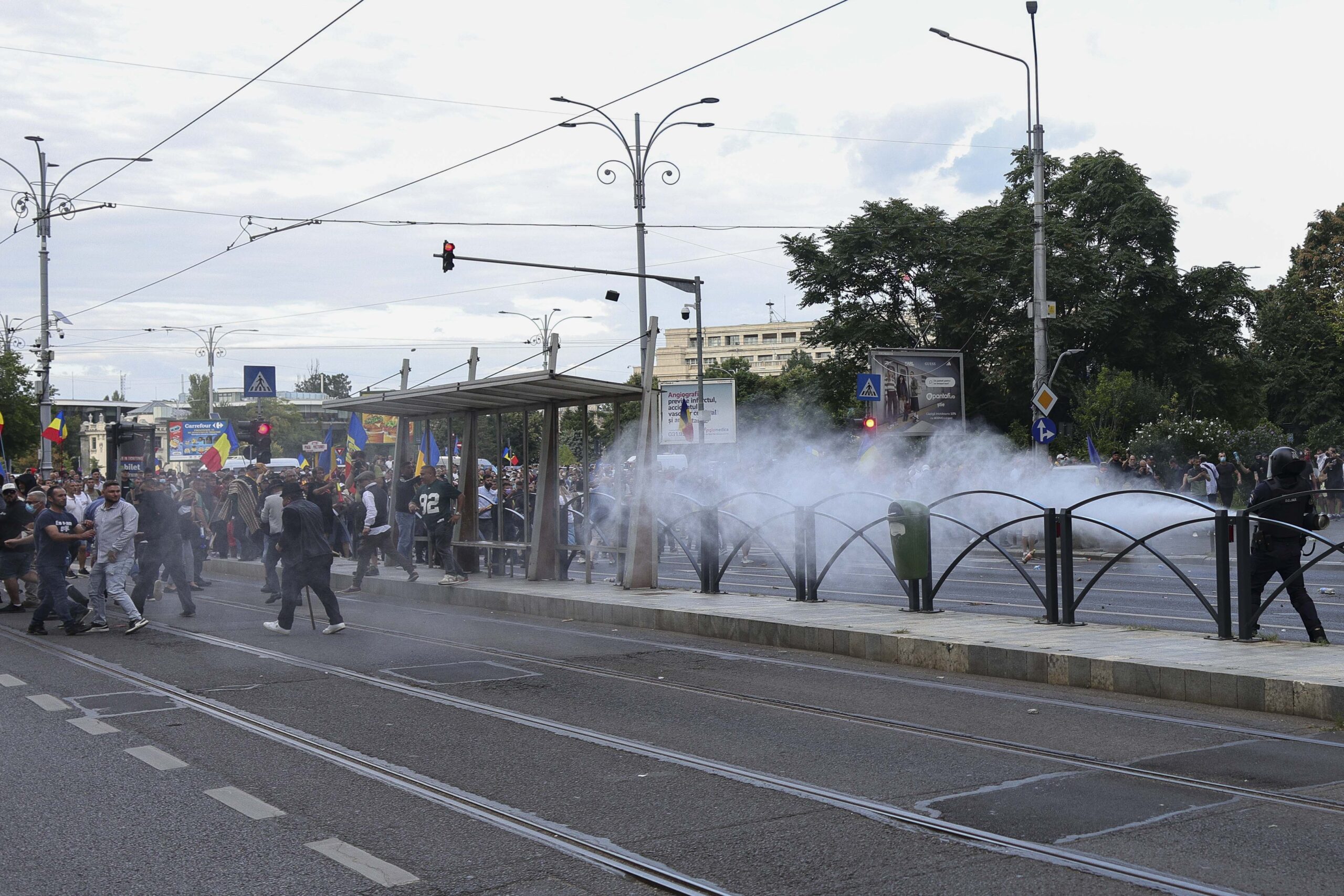 Jurnaliști agresați în timpul protestului din Piața Victoriei: Poliția s-a sesizat din oficiu