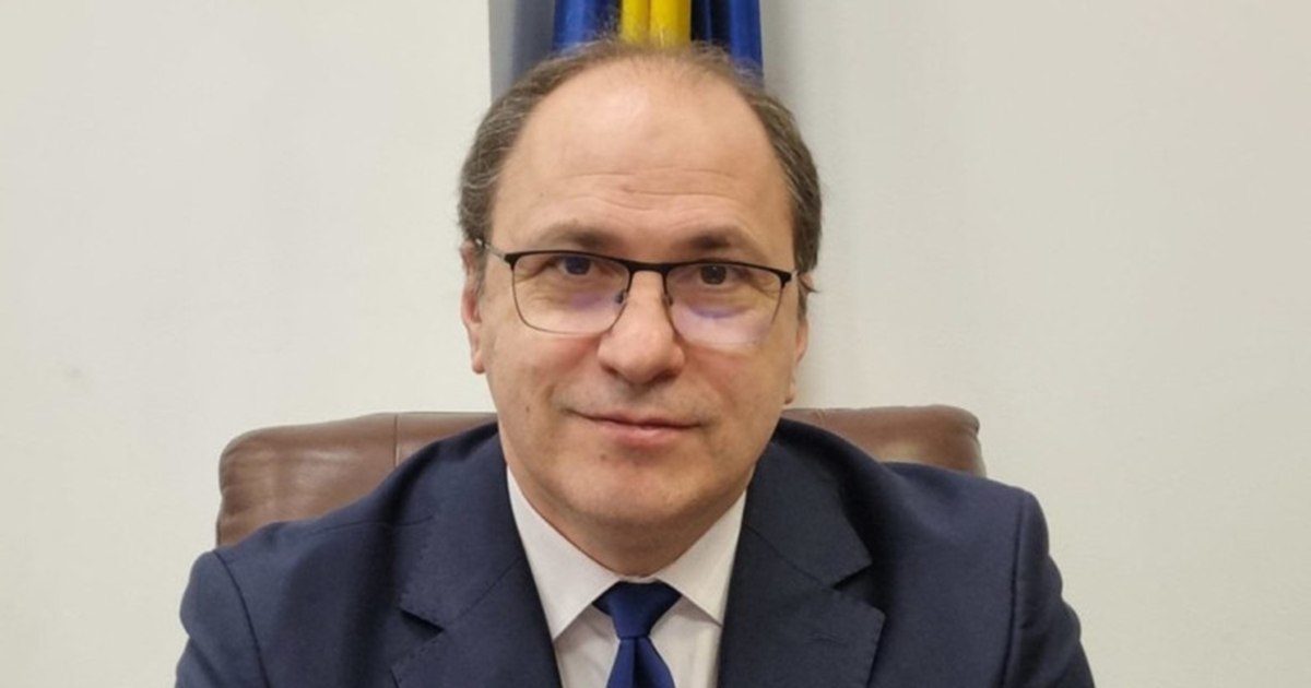 Clasa fiului ministrului Educației depășește plafonul legal de elevi. Ce explică un expert