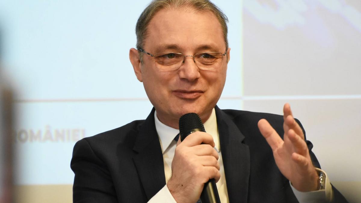 Luca Niculescu începe elaborarea programului de guvernare: prioritățile pentru stabilitate economică