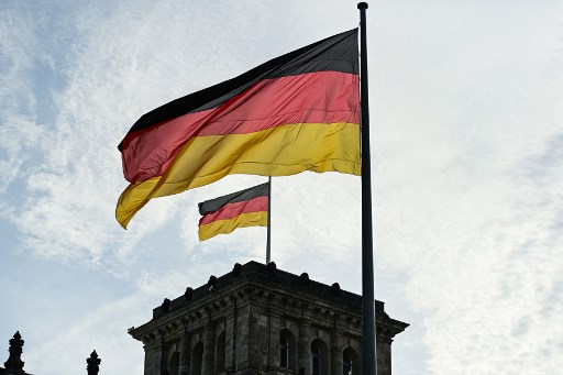 Fostul șef al serviciului de informații german, August Hanning, a fost plasat oficial în arest