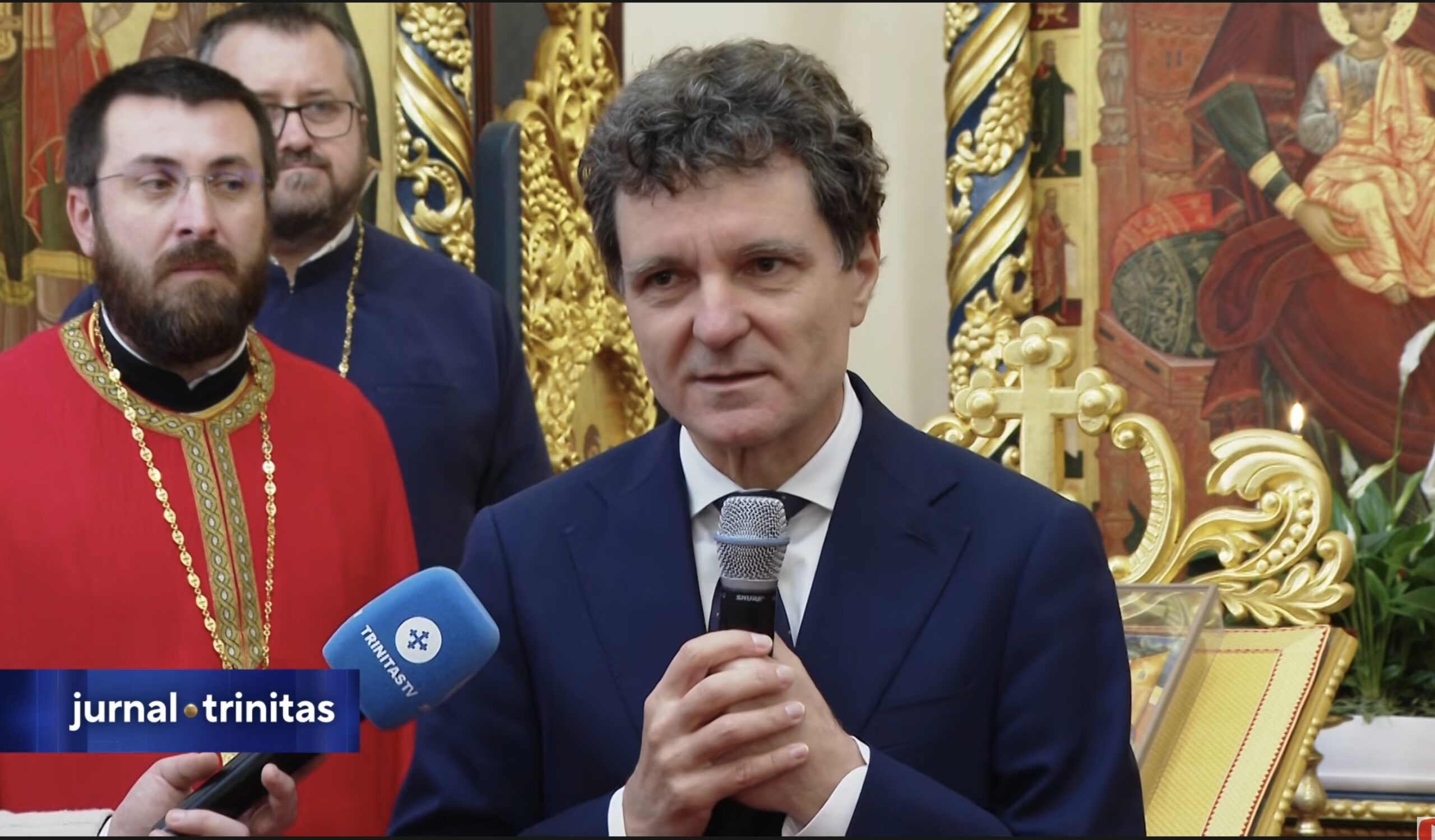 Nicușor Dan a participat la Sfânta Liturghie de la Biserica Palatului Cotroceni