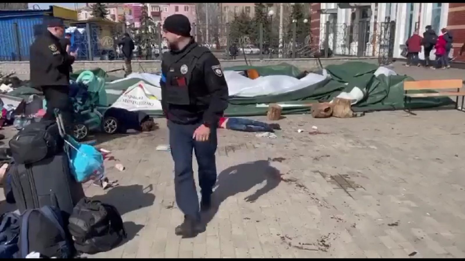 Atac rusesc cu bombe cu planare asupra unor autobuze în Kramatorsk: 30 de morți și 18 răniți