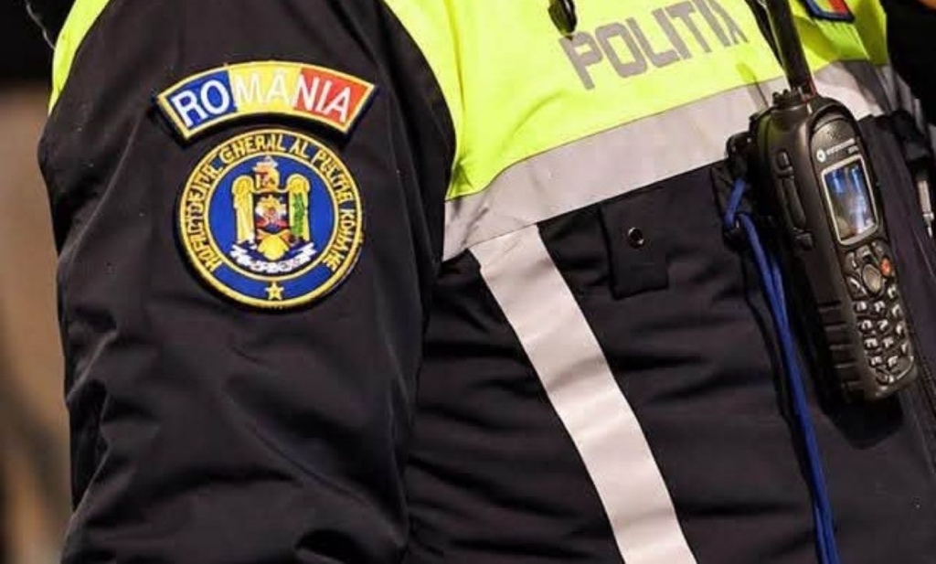 Anchetă la un liceu din Urlați: un profesor de muzică este acuzat de atingeri indecente asupra unor eleve