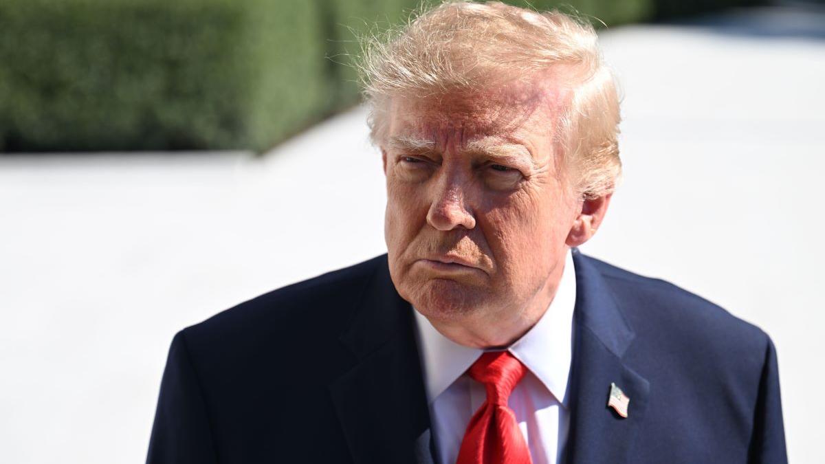 Donald Trump anunță că va trata drept inamici pe cei care folosesc termenul inteligență artificială