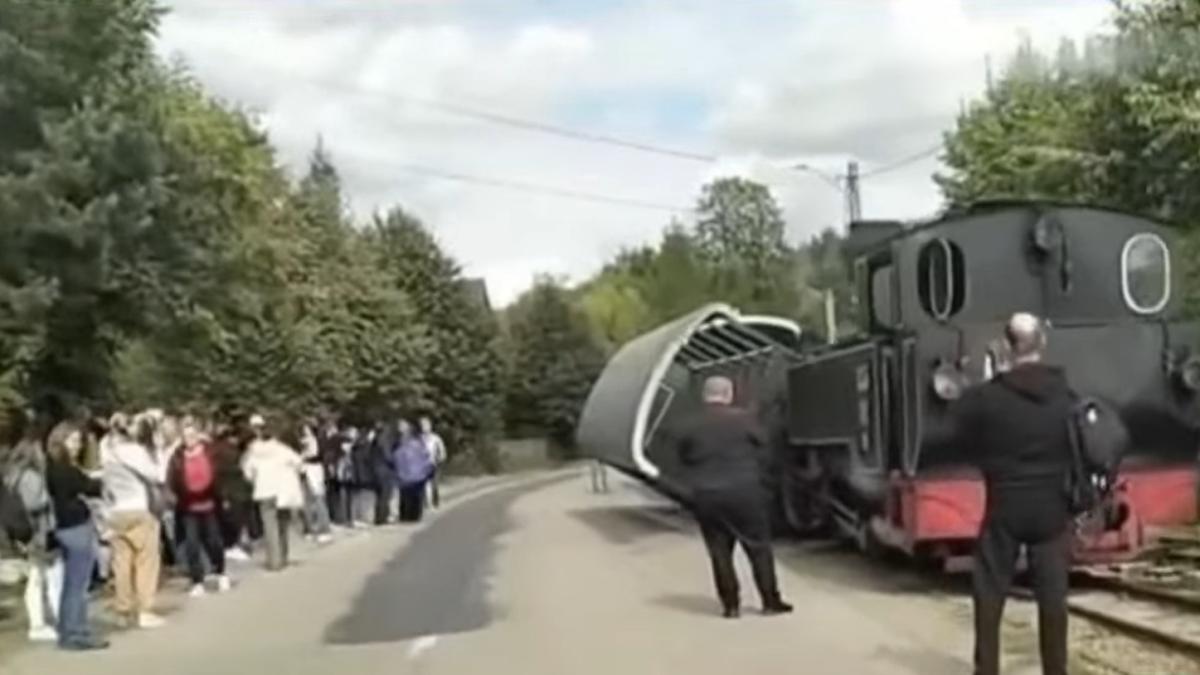 Explicații după deraierea trenului istoric Mocănița Huțulca de la Moldovița: un obiect străin a blocat macazul