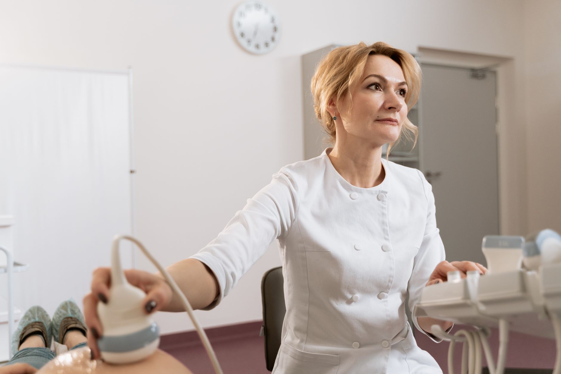 Epidemie de boli hepatice la tineri: peste 2.700 de persoane testate gratuit în București și Ilfov