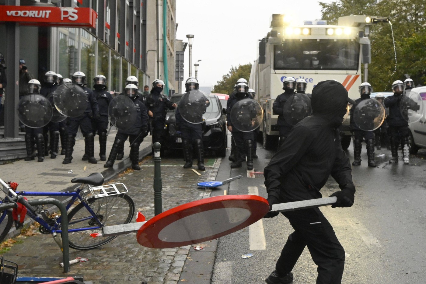 Violențe și arestări lângă gara centrală din Bruxelles în timpul protestelor sindicale